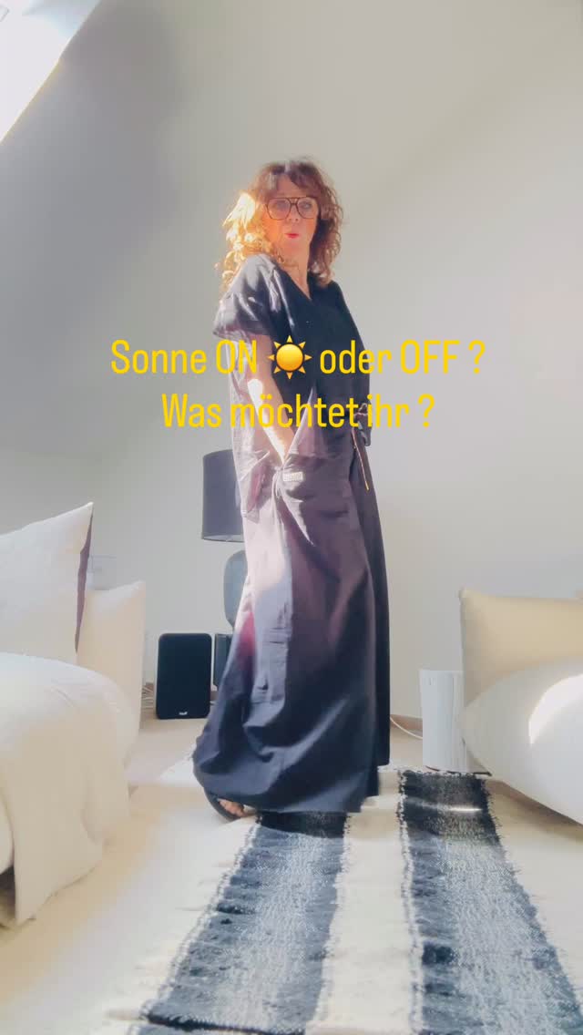 Schwarzes Sommer-Outfit von 10Days mit lässigem Styling für warme Tage