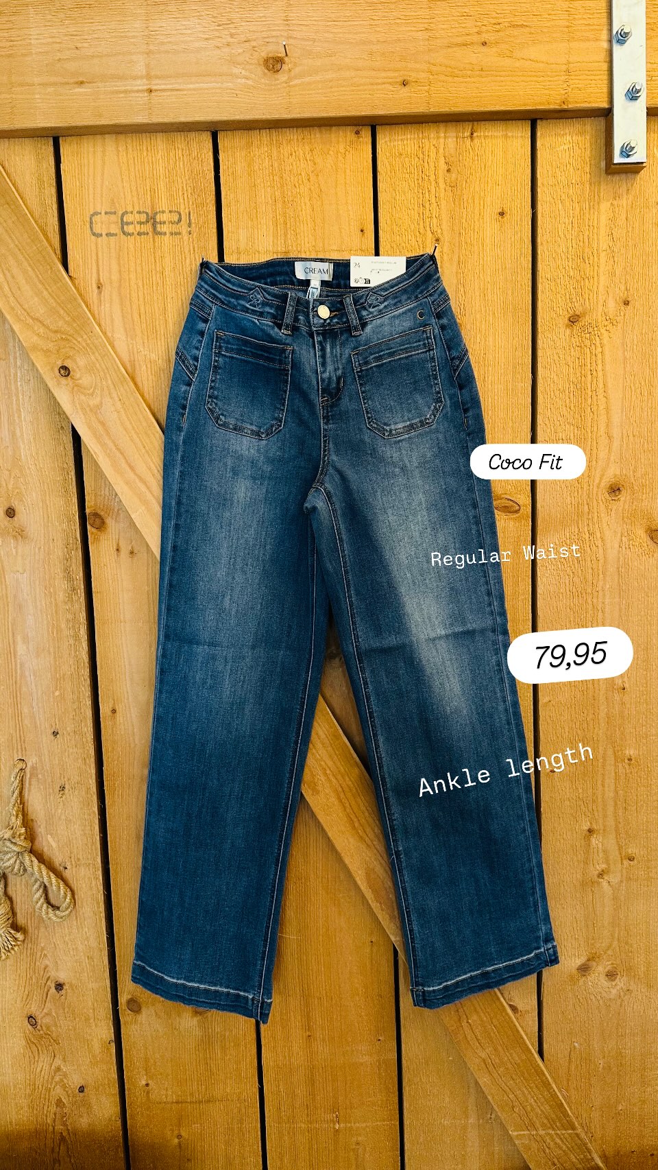 CREAM Coco Fit Jeans in Regular Waist Ankle Length mit Preisschild 79,95 Euro im CEE! Conceptstore